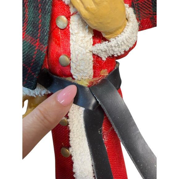 Vintage Victorian Christmas Carolers‎ Festive Family Figurines Tall Skinny Resin - Picture 13 of 16